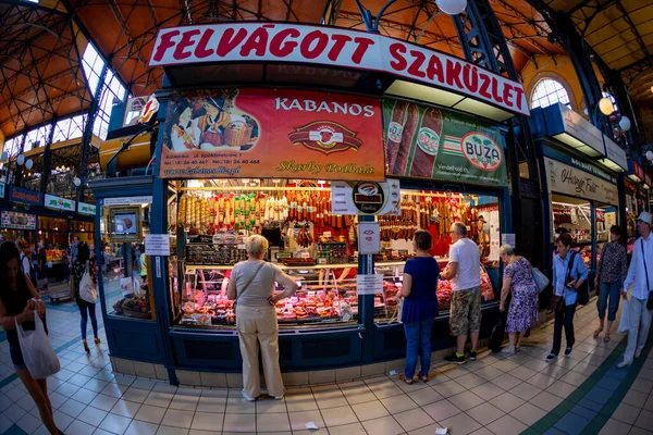 Budapest Hungría Abril 2019 Gente Compras Gran Mercado Abril 2019 — Foto de Stock
