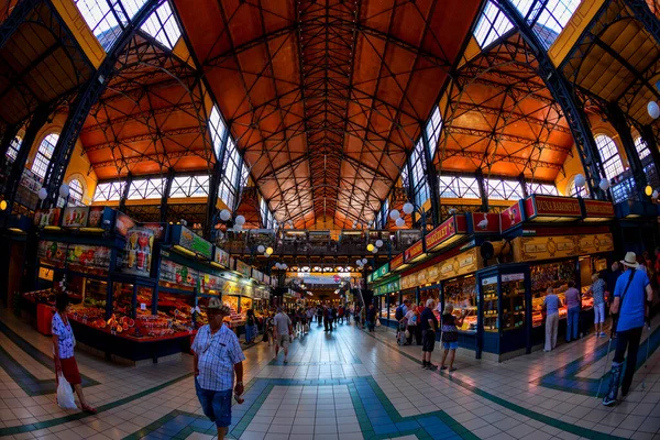 Budapest Hungría Abril 2019 Gente Compras Gran Mercado Abril 2019 —  Fotos de Stock