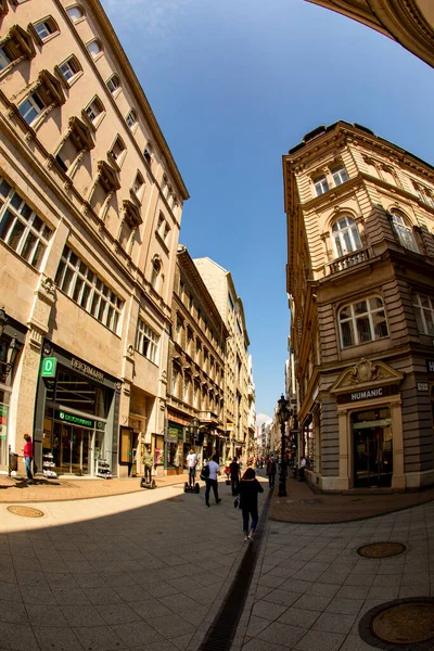 Budapest Ungern April 2019 Turister Och Besökare Den Berömda Vaci — Stockfoto