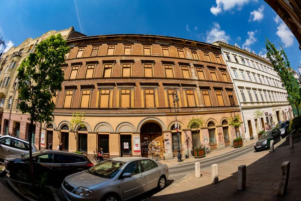 Budapest Hungary Apr 2018 People Walking Town Budapest Million People — Stockfoto