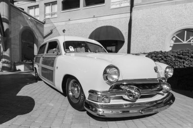 Victoria BC Canada - 27 Ağustos 2017: Geleneksel Vancouver Adası Motor Toplantısı 'nda egzotik ithal otomobiller sergileniyor. 