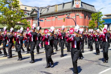 Victoria Canada - 22 Mayıs 17: Victoria 'nın en büyük geçit töreni ve Kanada ve ABD' den 100.000 'den fazla insan.