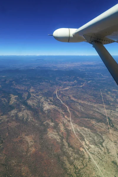 Aereo Che Sorvola Mare — Foto Stock