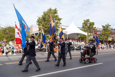 Victoria Canada - 22 Mayıs 17: Victoria 'nın en büyük geçit töreni ve Kanada ve ABD' den 100.000 'den fazla insan.