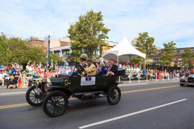 Victoria Canada - 22 Mayıs 17: Victoria 'nın en büyük geçit töreni ve Kanada ve ABD' den 100.000 'den fazla insan.