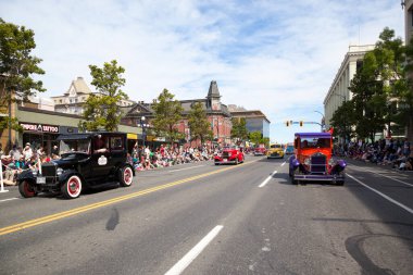 Victoria Canada - 22 Mayıs 17: Victoria 'nın en büyük geçit töreni ve Kanada ve ABD' den 100.000 'den fazla insan.