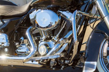 Lüks, antika ve spor otomobiller sergisi 