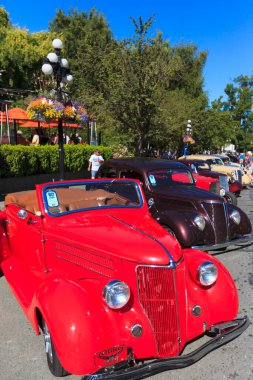 Victoria BC Canada - 27 Ağustos 2017: Geleneksel Vancouver Adası Motor Toplantısı 'nda egzotik ithal otomobiller sergileniyor.