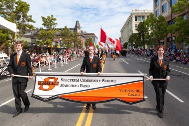 Victoria Canada - 22 Mayıs 17: Victoria 'nın en büyük geçit töreni ve Kanada ve ABD' den 100.000 'den fazla insan.