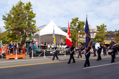 Victoria Canada - 22 Mayıs 17: Victoria 'nın en büyük geçit töreni ve Kanada ve ABD' den 100.000 'den fazla insan.