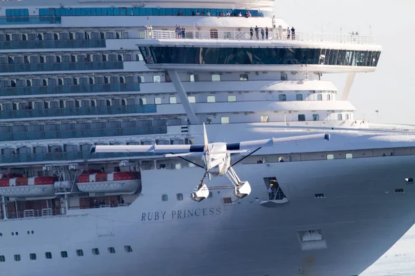 Nave Crociera Nel Porto — Foto Stock