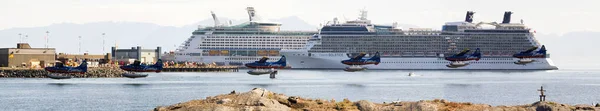 Victoria Canada May 2016 Each Year Hundreds Cruise Ships Docks — Stock Photo, Image