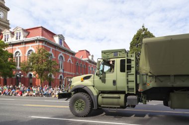 Victoria Canada - 22 Mayıs 17: Victoria 'nın en büyük geçit töreni ve Kanada ve ABD' den 100.000 'den fazla insan.