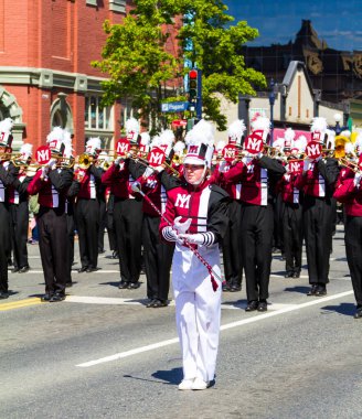Victoria Canada - 22 Mayıs 17: Victoria 'nın en büyük geçit töreni ve Kanada ve ABD' den 100.000 'den fazla insan.