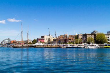 VICTORIA CANADA -EPTEMBER 4, 2016: Geleneksel Victoria Klasik Bot Festivali Kanada, ABD 'den birçok ev sahibi ve ziyaretçiyi cezbetti. Son günde sergilenen ve yelken açan birçok el işi var...