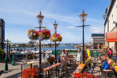 VICTORIA, BC, CANADA - 24 AUG 2017: Victoria 'nın iç kesimlerindeki Bastion Square Market.