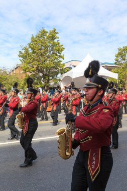 Victoria Canada - 22 Mayıs 17: Victoria 'nın en büyük geçit töreni ve Kanada ve ABD' den 100.000 'den fazla insan.