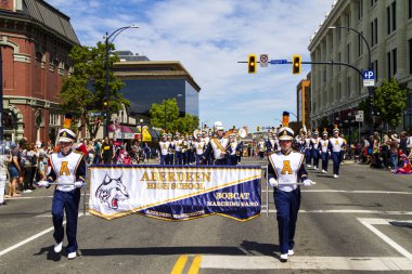Victoria Canada - 22 Mayıs 17: Victoria 'nın en büyük geçit töreni ve Kanada ve ABD' den 100.000 'den fazla insan.