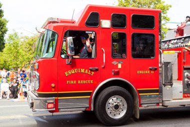 Victoria Canada - 22 Mayıs 17: Victoria 'nın en büyük geçit töreni ve Kanada ve ABD' den 100.000 'den fazla insan.