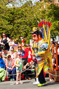 Victoria Canada - 22 Mayıs 17: Victoria 'nın en büyük geçit töreni ve Kanada ve ABD' den 100.000 'den fazla insan.