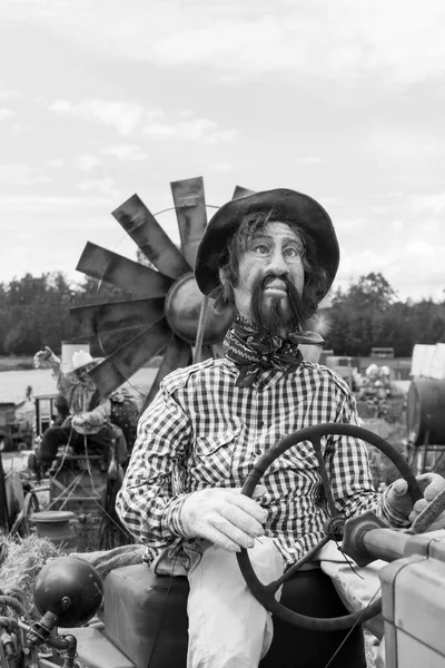 Victoria Canada May Farmer Puppet Float Awaiting Victoria Day Parade — Fotografia de Stock