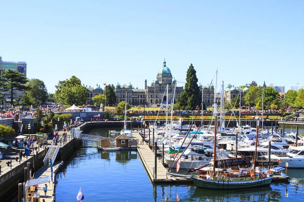 Victoria Canada Aug 2016 Lower Yates Street Улица Йейтс Является — стоковое фото