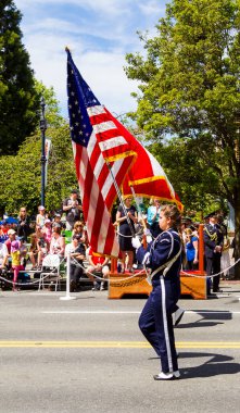Victoria Canada - 22 Mayıs 17: Victoria 'nın en büyük geçit töreni ve Kanada ve ABD' den 100.000 'den fazla insan.