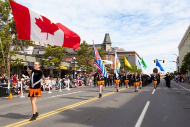 Victoria Canada - 22 Mayıs 17: Victoria 'nın en büyük geçit töreni ve Kanada ve ABD' den 100.000 'den fazla insan.