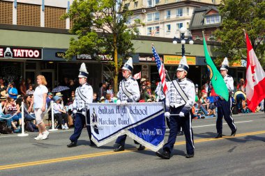 Victoria Canada - 22 Mayıs 17: Victoria 'nın en büyük geçit töreni ve Kanada ve ABD' den 100.000 'den fazla insan.