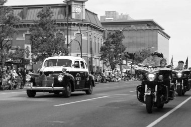 Victoria Canada - 22 Mayıs 17: Victoria 'nın en büyük geçit töreni ve Kanada ve ABD' den 100.000 'den fazla insan.