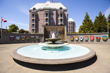 Victoria, Kanada 'daki Konfederasyon Çeşmesi, Victoria' nın merkezinde Victoria halkı ve turistler tarafından sık sık ziyaret edilen, her eyaletin fıskiyesi ve arması bulunan büyük bir halk parkı.