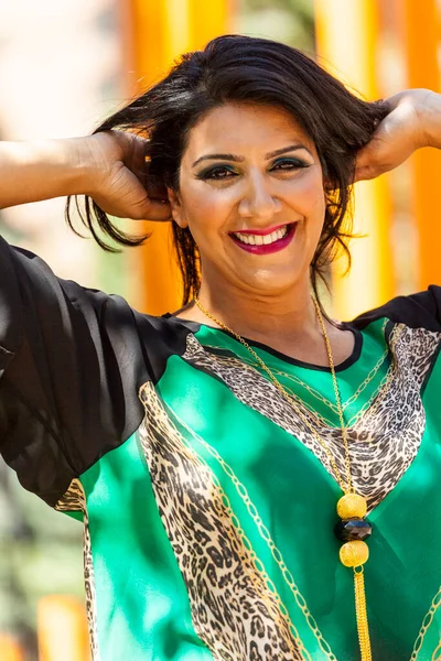Calgary Kanada Srpna 2014 Model Ukazuje Módu Arabského Stylu Veřejném — Stock fotografie