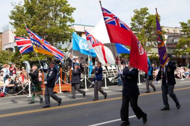 Victoria Canada - 22 Mayıs 17: Victoria 'nın en büyük geçit töreni ve Kanada ve ABD' den 100.000 'den fazla insan.