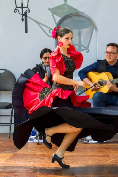 Victoria Flamenco Festival Kobiety Tańczące Scenie Victoria Kanada — Zdjęcie stockowe