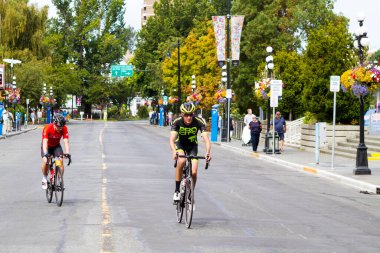 Macaristan - 13 Mayıs. 2021: Otoyollardaki 
