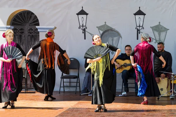 Victoria Flamenco Festival Ženy Tančí Jevišti Victoria Kanada — Stock fotografie