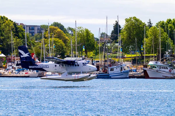 Victoria Canada Aug 2016 Limanda Yüzen Uçak Trafiği Ulaşım Çok — Stok fotoğraf