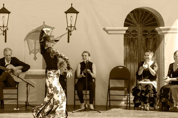 Victoria Flamenco Festival Women Dancing Stage Victoria Canada — 图库照片