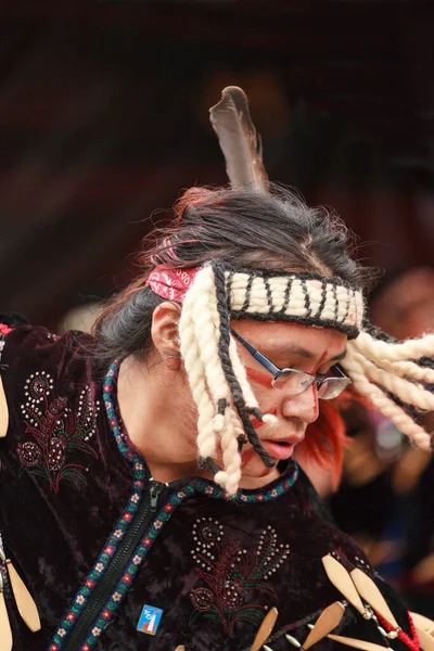 Victoria Canadá Jun 2016 Bailarines Primera Nación Nativos Actuando Festival —  Fotos de Stock