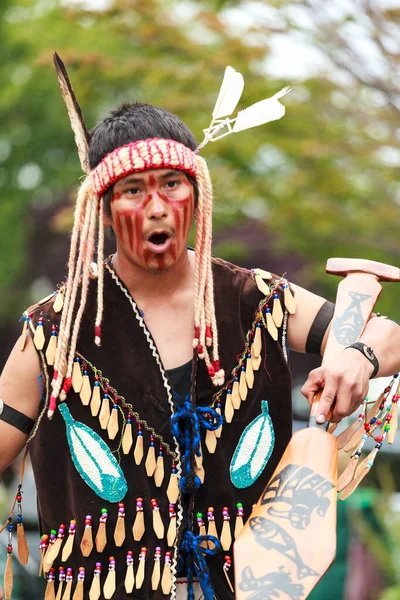 Victoria Canadá Jun 2016 Bailarines Primera Nación Nativos Actuando Festival — Foto de Stock