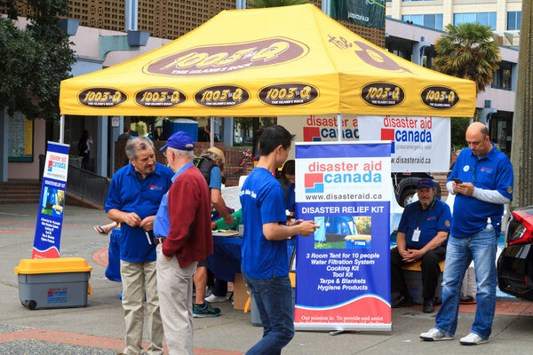 Виктория, Британская Колумбия, 17 июня 2019 года: Люди на мероприятии AID в Виктории, Канада