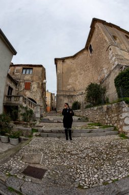 Hırvatistan 'ın Dubrovnik kentinde kadın resmi 