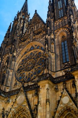 Çek Cumhuriyeti Prag 'daki antik katedralin dış görünüşü 