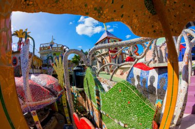 Park Guell, Barselona, mozaik elementler