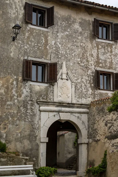 Strada Stretta Nel Centro Storico — Foto Stock