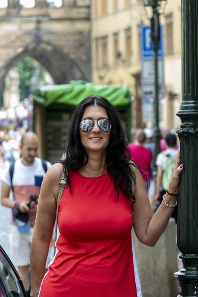 Mooie Vrouw Straat Van Praag Tsjechisch — Stockfoto