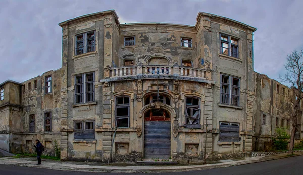 Altes Verlassenes Gebäude Der Stadt — Stockfoto