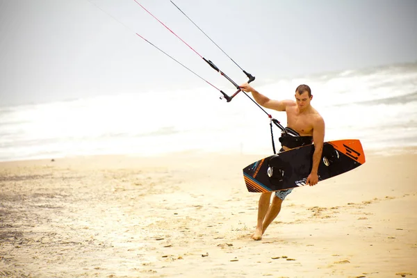 Surfers Paradise Australia 11月17日 にサーファーズ パラダイスで開催されたゴールドコースト キテジャム2012選手権に未確認参加 — ストック写真