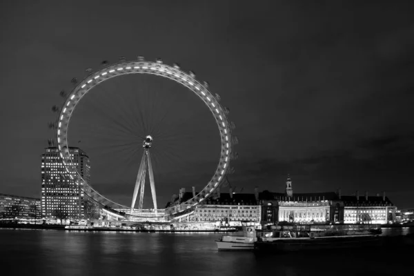 London Circa Setembro 2019 Ponte Sobre Rio Tamisa Durante Noite — Fotografia de Stock