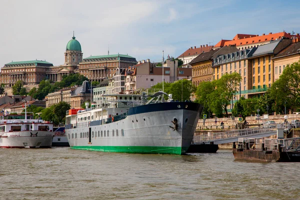 Budapest Hungary 2018 Budapeşte Manzarası Bir Nehir Gezisinden Şehir Boyunca — Stok fotoğraf